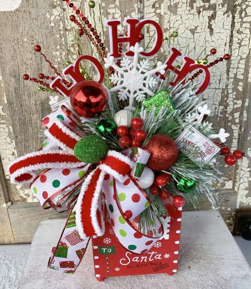 Christmas present box centerpiece, November 20th, 6-8pm